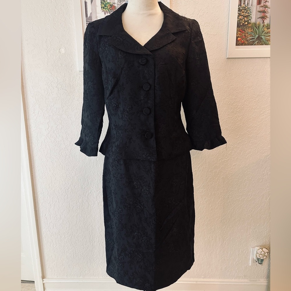 Elegant Embroidered Black Dress Jacket by Maggy London